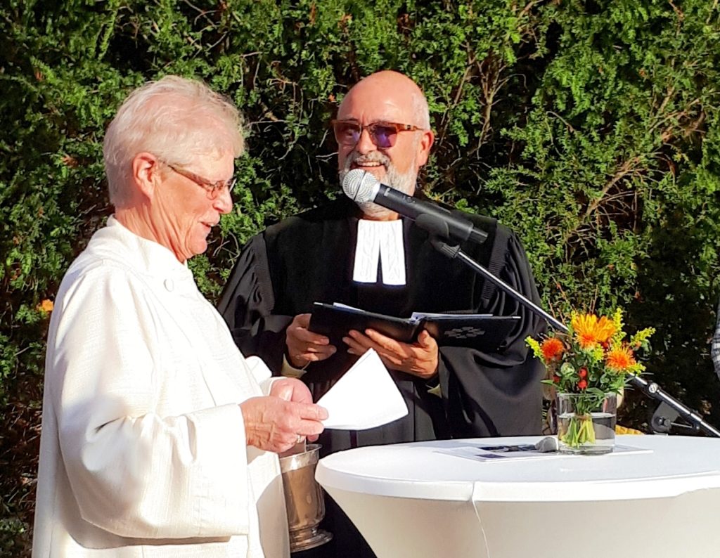 Pastoralreferentin Heiner und Pfarrer Gölzer.